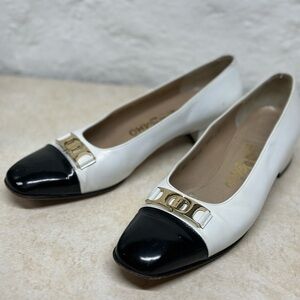 Vintage Salvatore Ferragamo Leather Pumps